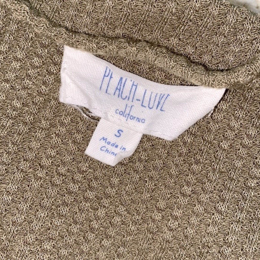 Peach Love waffle knit top size small olive green - Picture 6 of 9